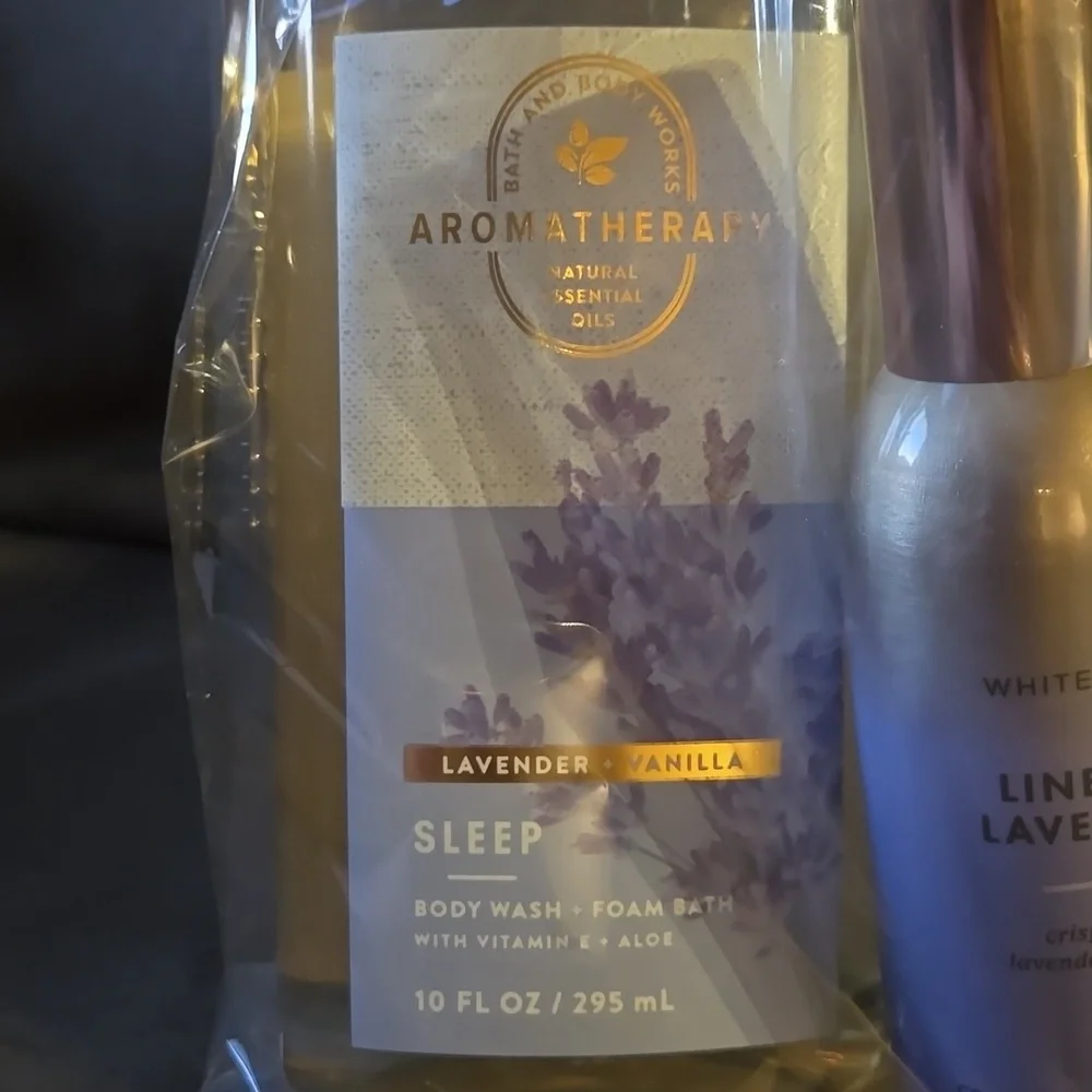 Bath and Body Works Aromatherapy Lavendar set - Picture 4 of 5